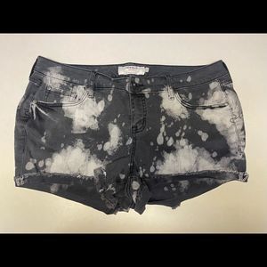 Torrid - Women’s black bleach splatter cut off shorts